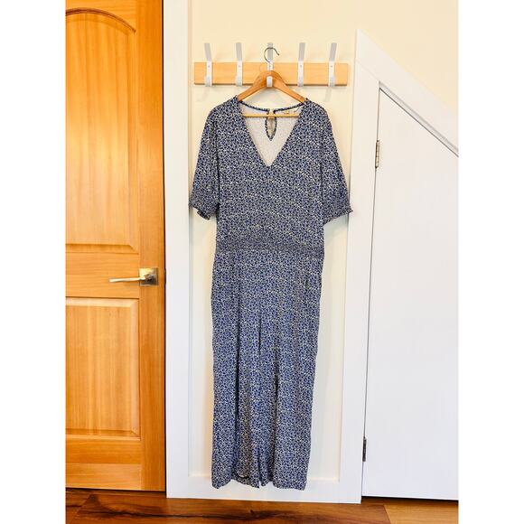 Boden Women's 20/22 Regular Blue Black Small Flowers Floral Jumpsuit Puff Sleeve - Picture 2 of 10
